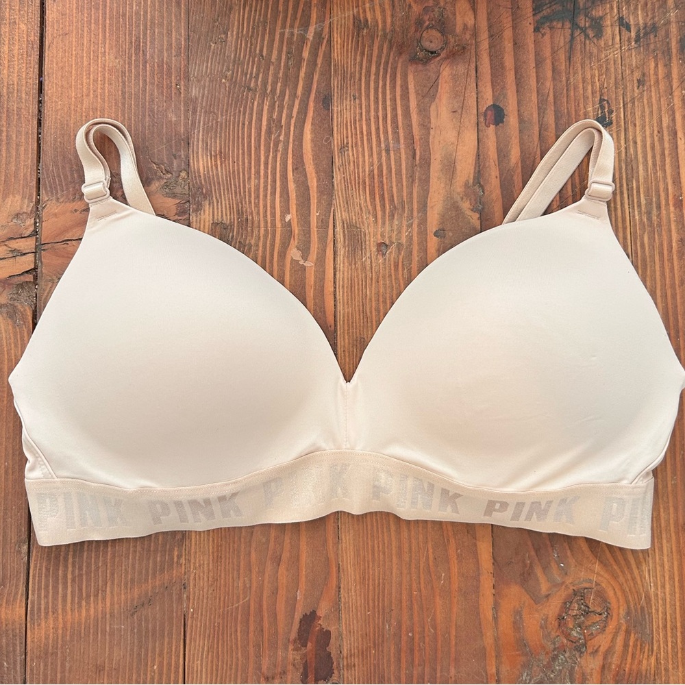 PINK VICTORIA’S SECRET Wireless Push UpBra 36C